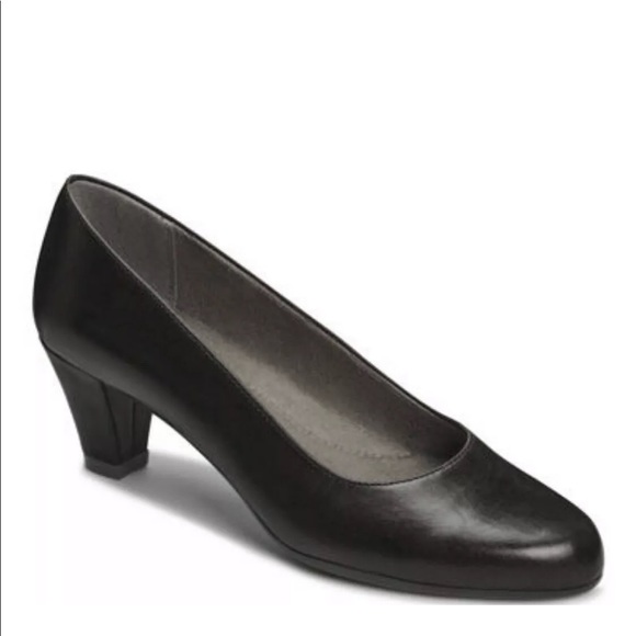 aerosoles black pumps